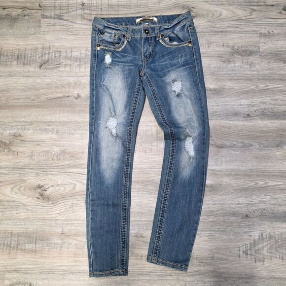 Dollhouse Studded Vintage Washed Distressed Skinny Jeans Size 9 - Picture 1 of 7